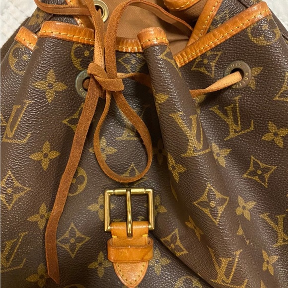 Authentic Vintage LOUIS VUITTON MONOGRAM BACKPACK - Picture 10 of 12